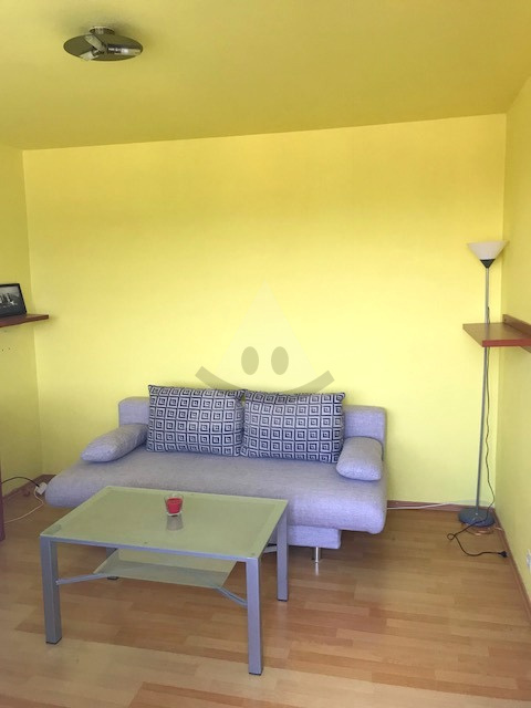 1-izbový byt s dvomi loggiami,/34 m2/, Banská Bystrica