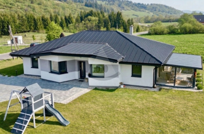 Moderný 4-izbový rodinný dom v obci Lomná (novostavba 2021)